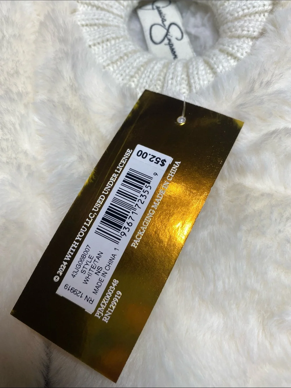 Jessica Simpson Ivory Faux Fur Slipper & Houndstooth Scarf Set